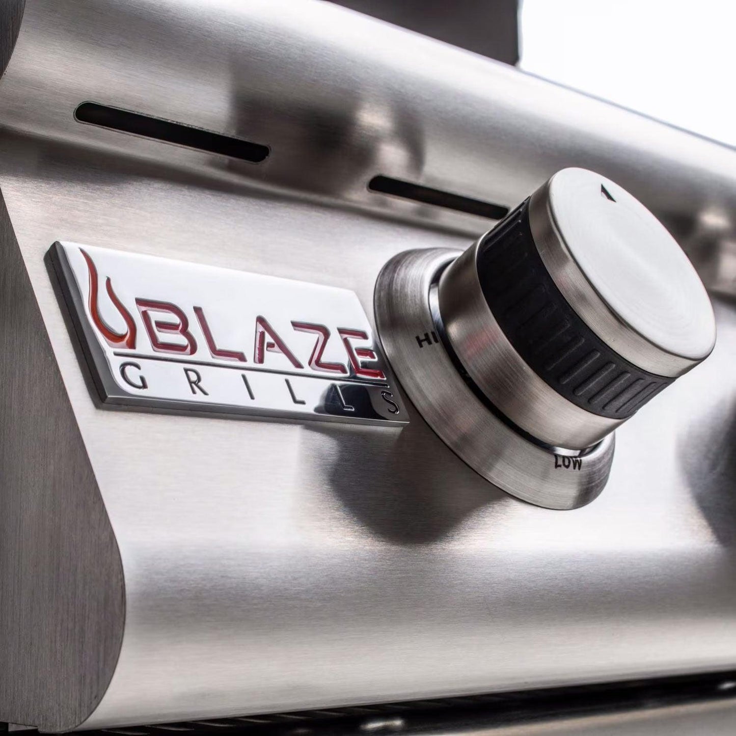 Blaze Prelude LBM 32" 4 Burner Built-In Grill - Indigo Pool Patio BBQ