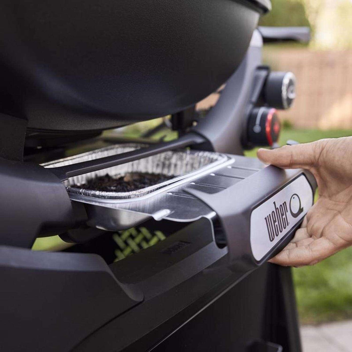 Weber Q 2800N+ w/Cart 2 Burner Grill Weber Indigo Pool Patio BBQ