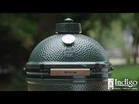 Big Green Egg - Medium Big Green Egg Indigo Pool Patio BBQ