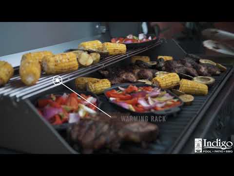 Napoleon Rogue XT 425 - Black - Indigo Pool Patio BBQ