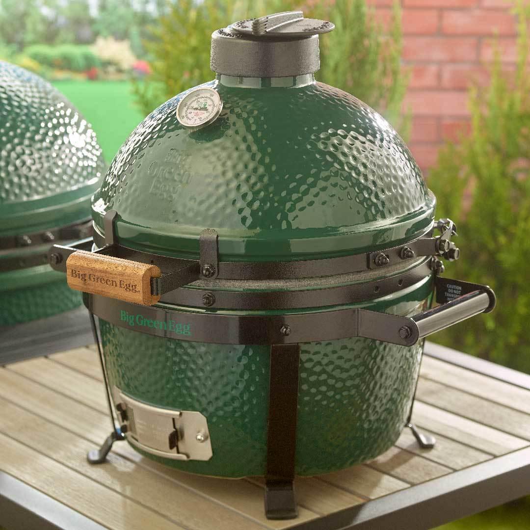 Big Green Egg MiniMax Big Green Egg Indigo Pool Patio BBQ