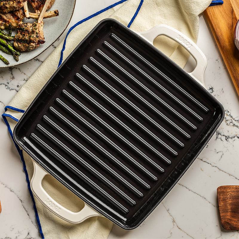 Lodge Enamel 11” White Cast Iron Grill Pan